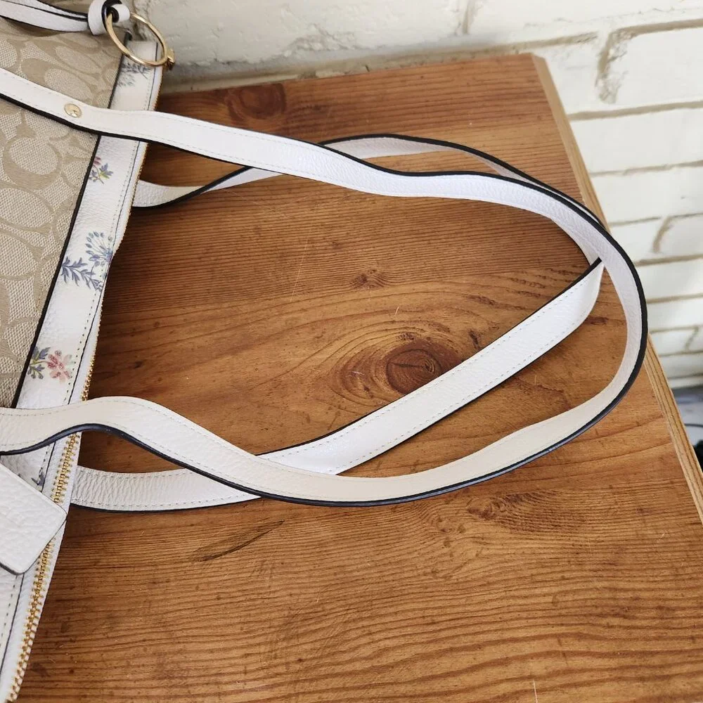Coach Signature C's LT Khaki Shoulder Bag Purse
